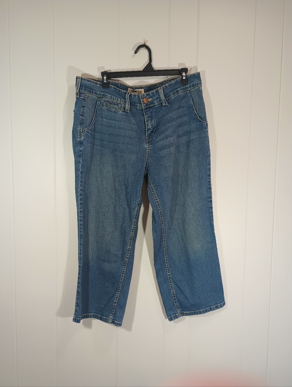 Signature by Levi Strauss 98% Cotton Relaxed Straight-leg Blue Jeans